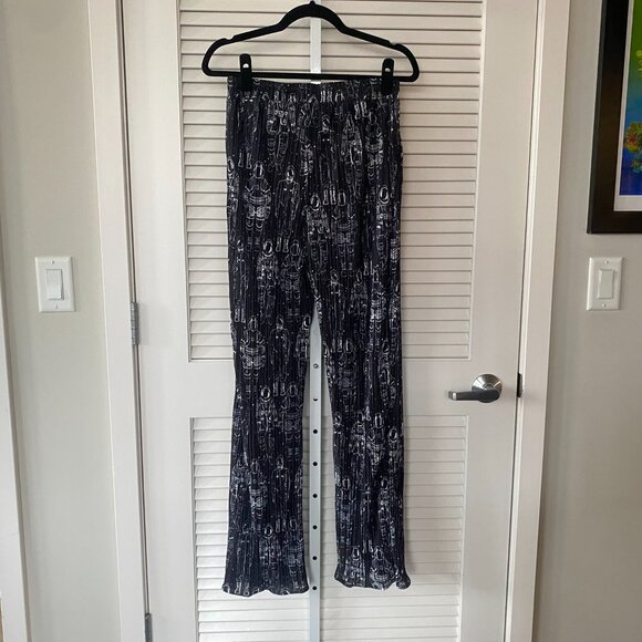 NWT Dressed in LALA Interstellar Astronauts Long Sleeve Plissé Set, Size S - Picture 8 of 15